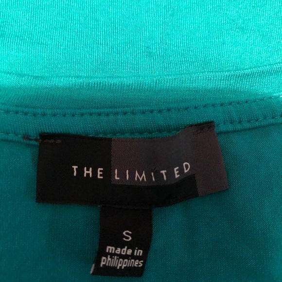 The Limited Sheer Shoulder Short Sleeve Shirt - Picture 3 of 3